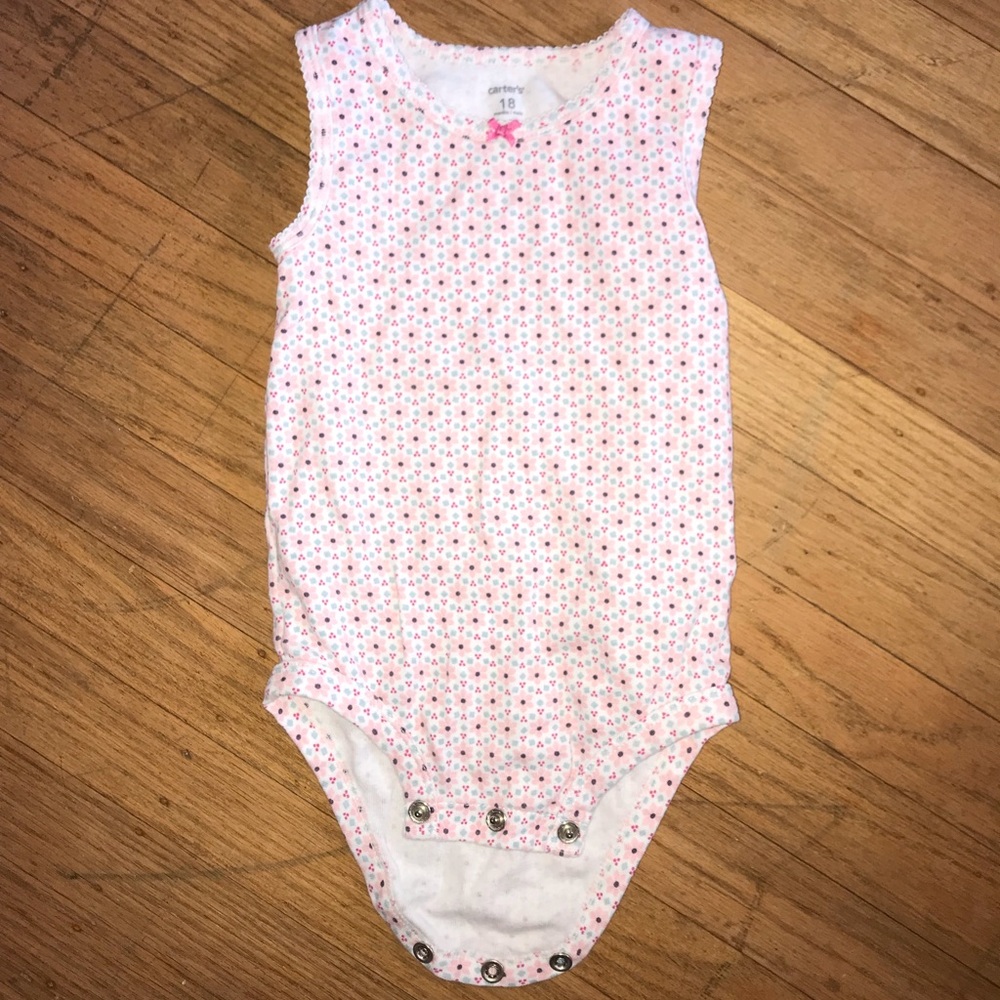 5/$15🌷 Sleeveless Floral Onesie